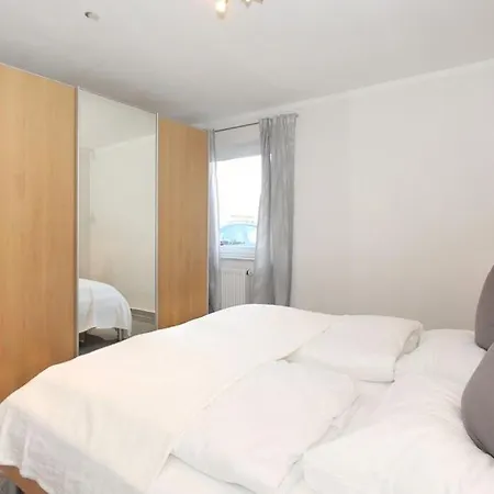 דירה Rosenweg 16 3 *