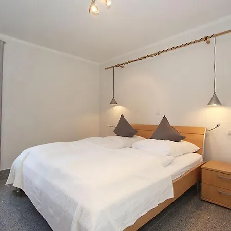 Rosenweg 16 3 בולטנהאגן