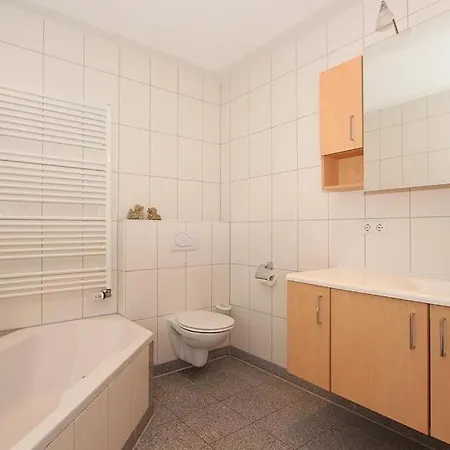 Rosenweg 16 3 דירה