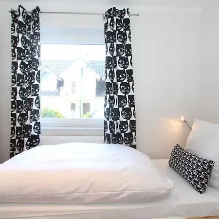 Rosenweg 16 3 דירה